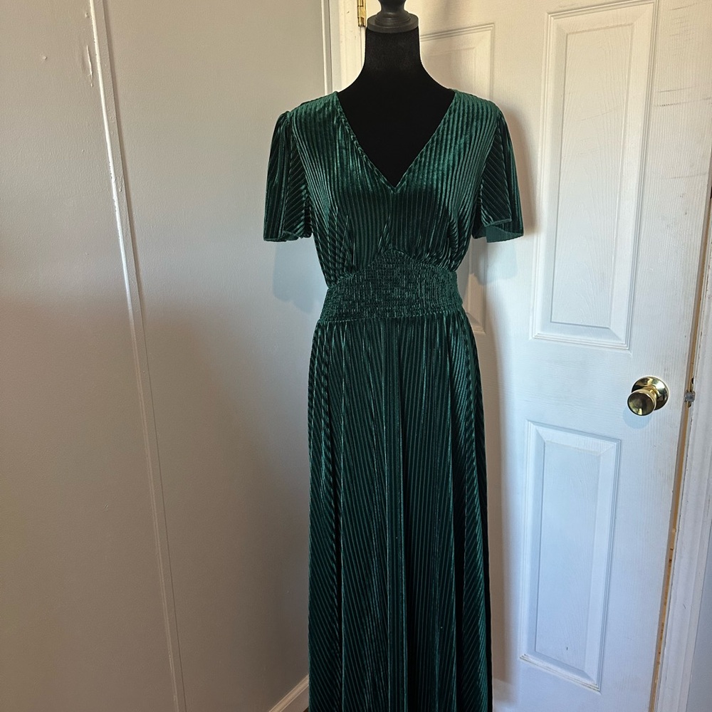 Simplee Elegant Green whimsy gothic Maxi Dress size small